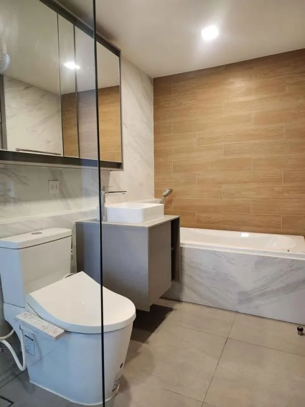 Property photos for Taka Haus Ekamai 12