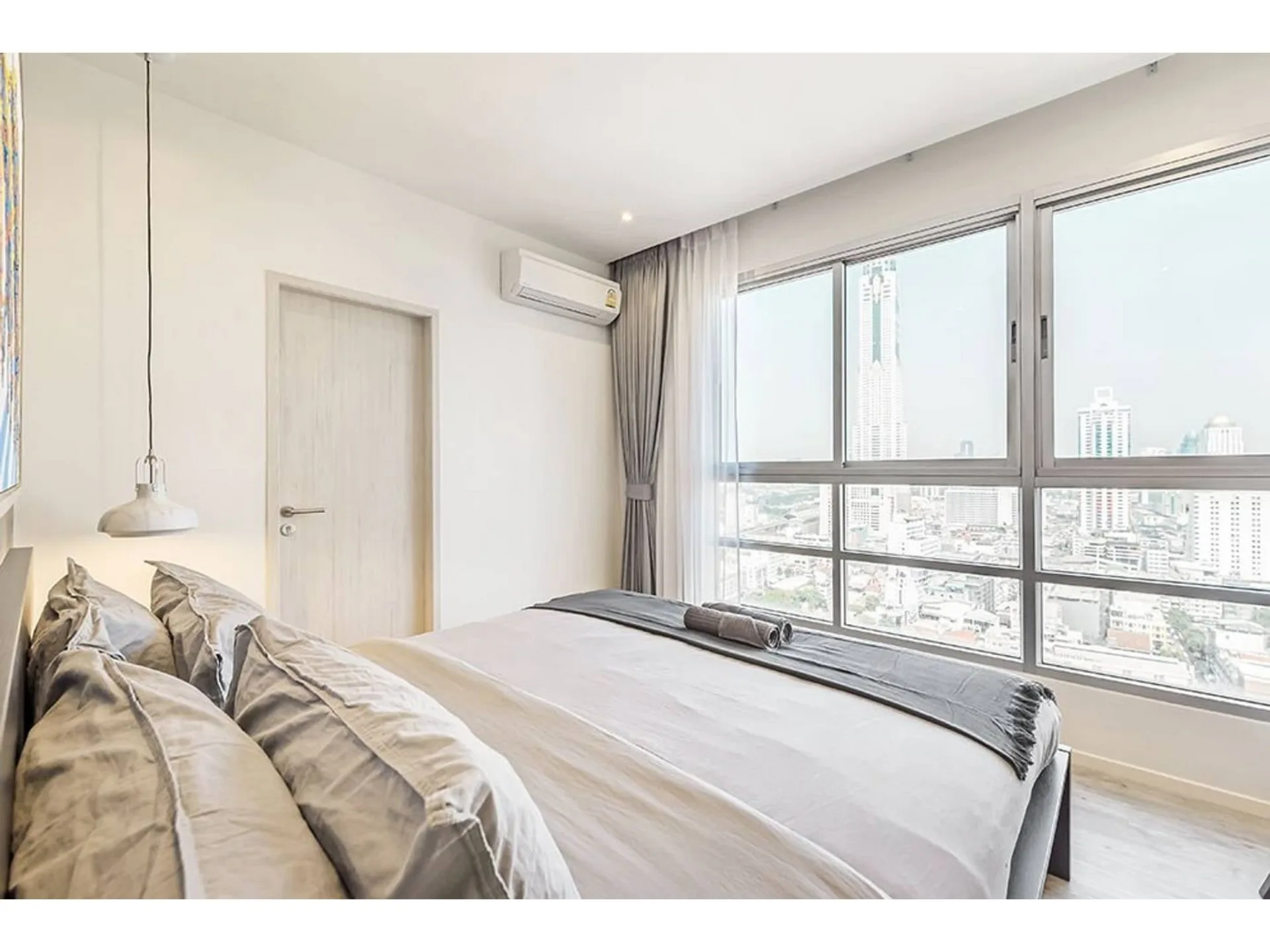 Property photos for Pathumwan Resort