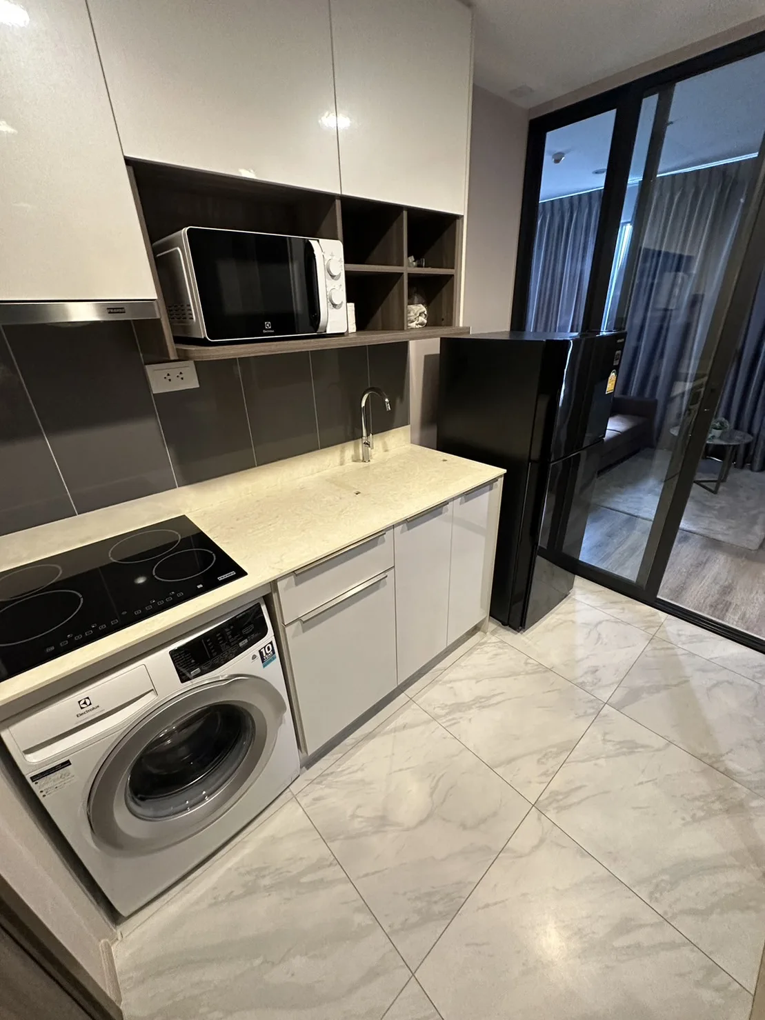 Property photos for Ideo Mobi Asoke