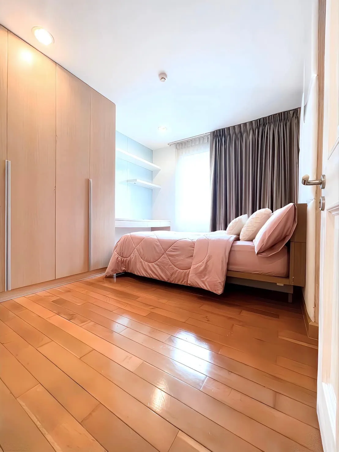 Property photos for The Rise Sukhumvit 39