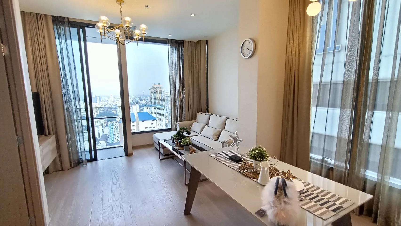 Property photos for The Esse Asoke