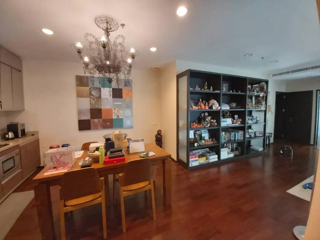 Property photos for Noble Ora