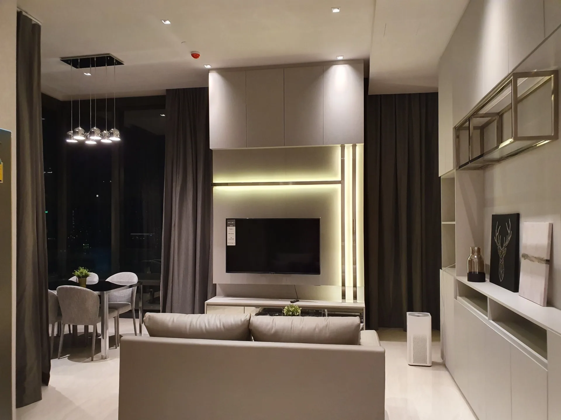 Property photos for Ashton Silom