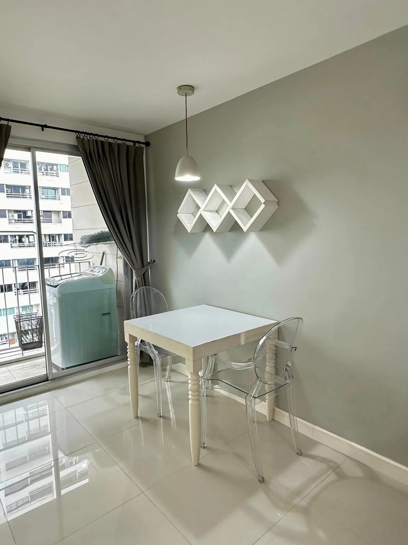 Property photos for The Clover Thonglor