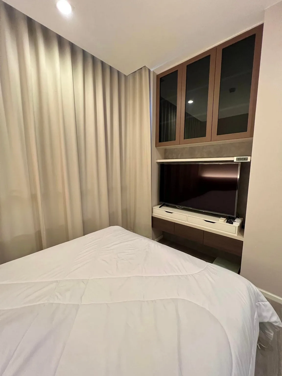 Property photos for The Room Sukhumvit 69