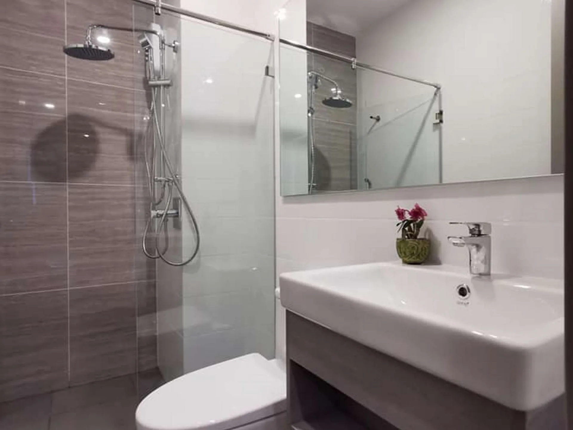 Property photos for Knightsbridge Prime Onnut