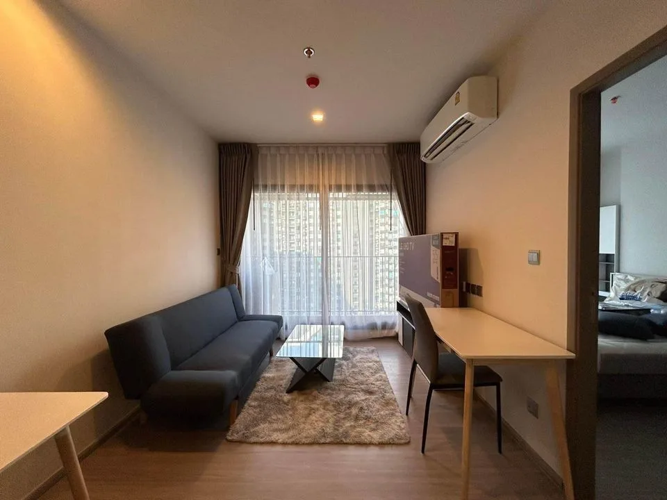 Property photos for Life Asoke Hype