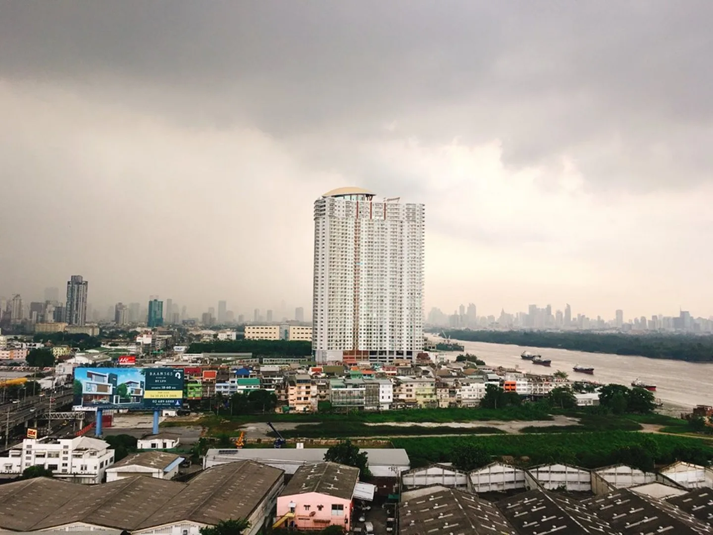 Property photos for Lumpini Place Narathiwas - Chaopraya