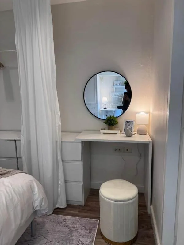 Property photos for 49 Suite