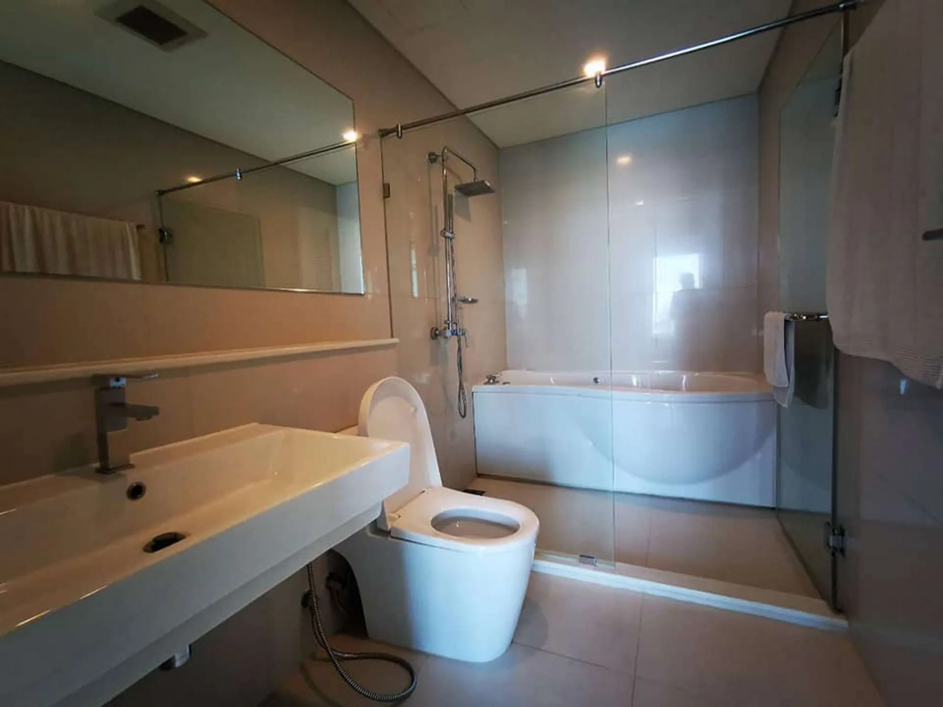 Property photos for Ivy Thonglor