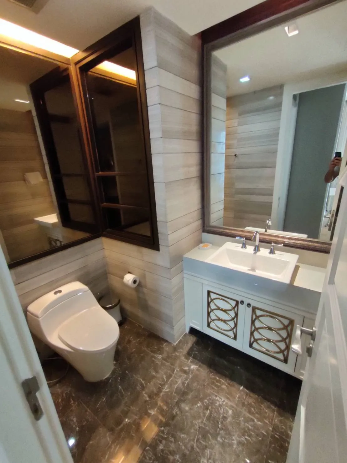 Property photos for The Marvel Residence Thonglor 5