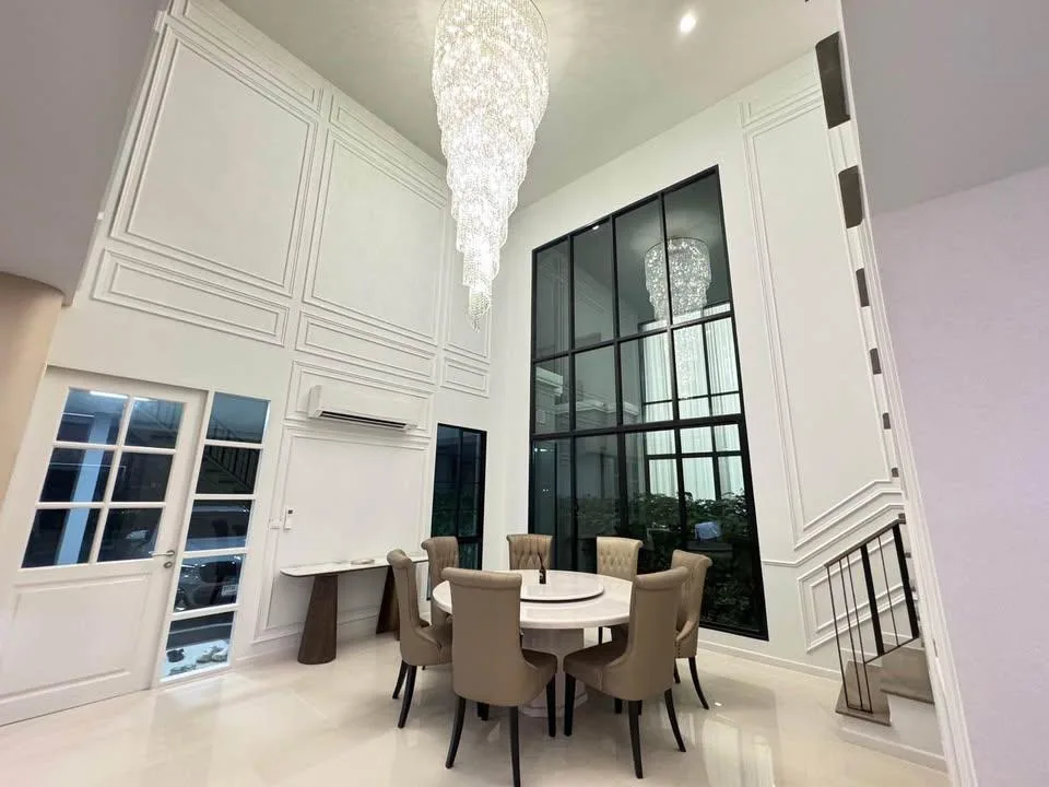 Property photos for Burasiri Panya Indra
