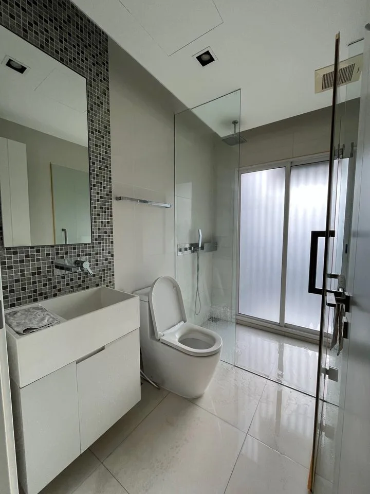 Property photos for The Room Sukhumvit 21