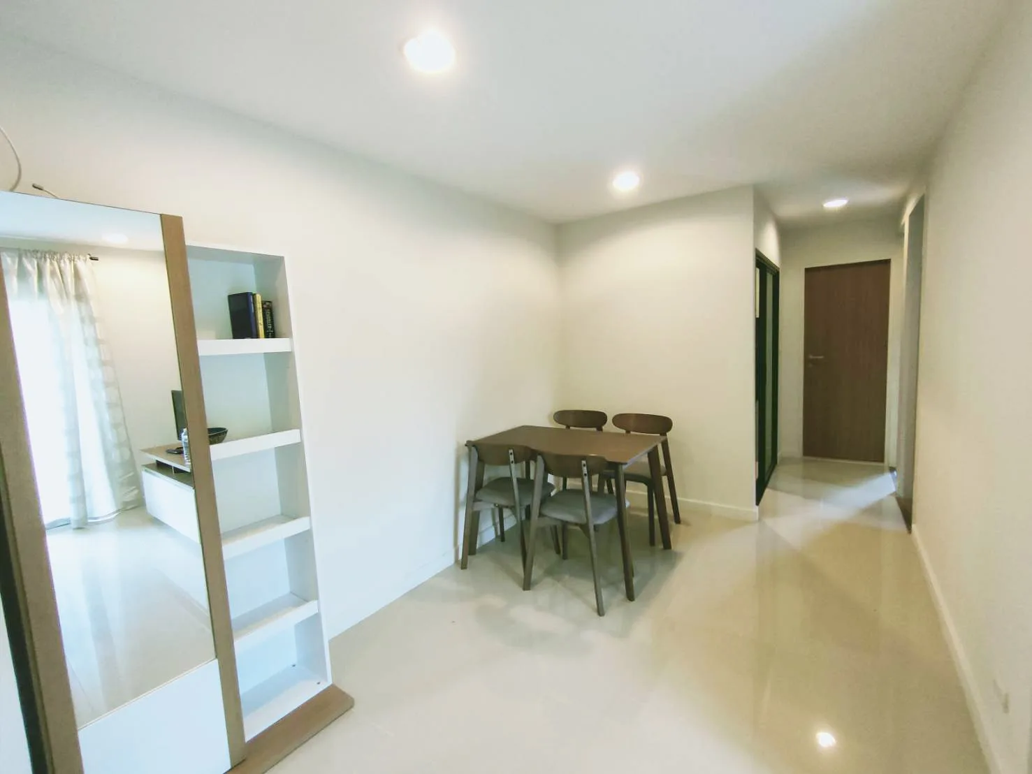 Property photos for Zenith Place Sukhumvit 42