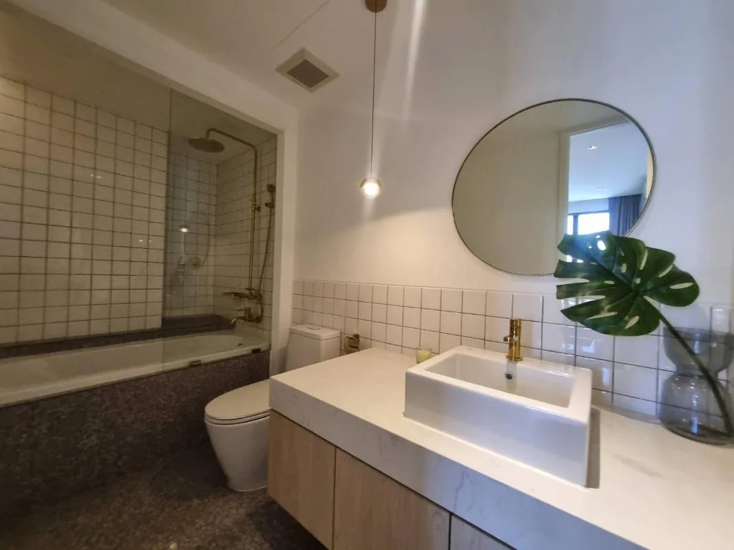 Property photos for The Pearl 49