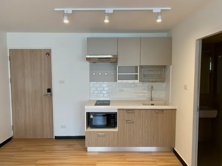 Property photos for 38 Mansion