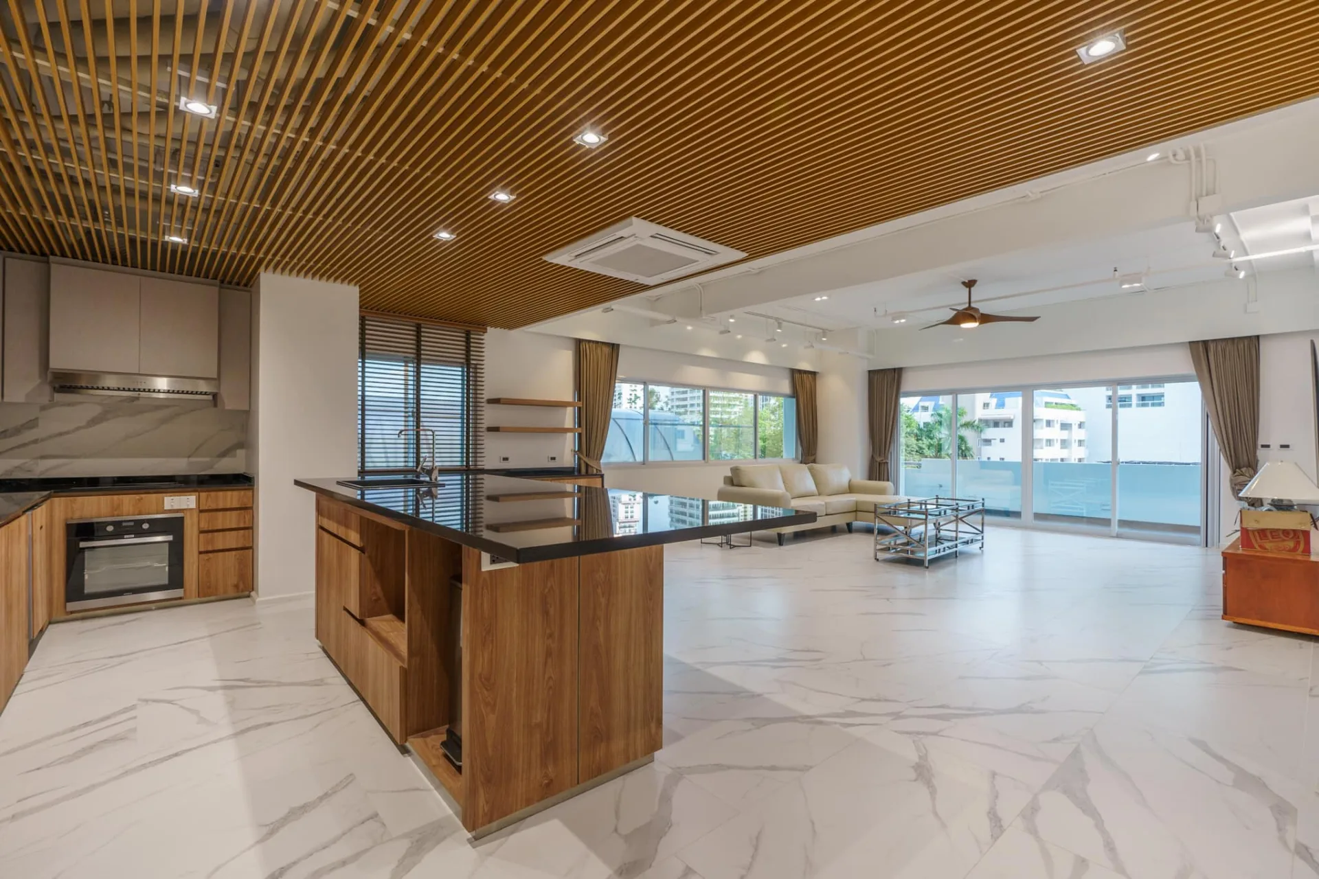 Property photos for 33 Tower