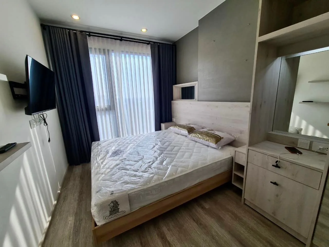 Property photos for IDEO Mobi Sukhumvit 66