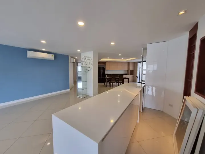 Property photos for Inter Tower