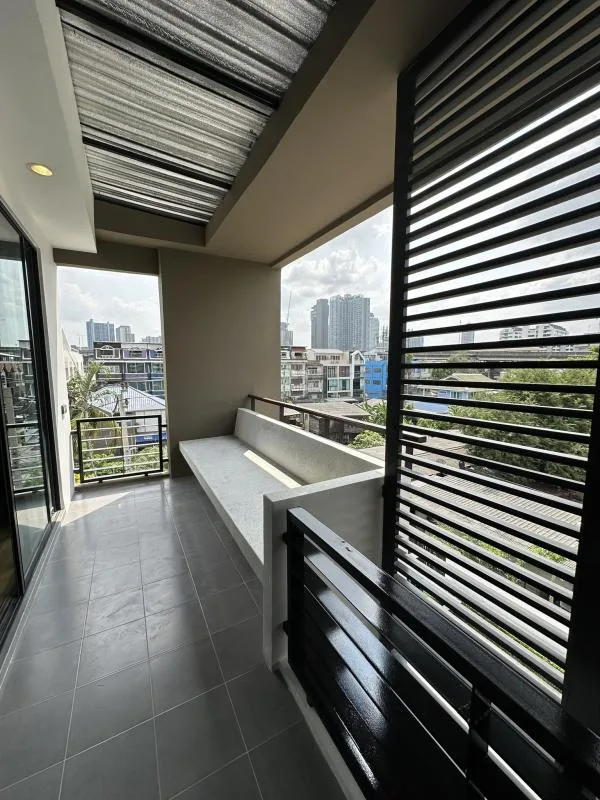 Property photos for Bless Town Sukhumvit 50