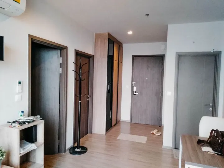Property photos for The Line Wongsawang
