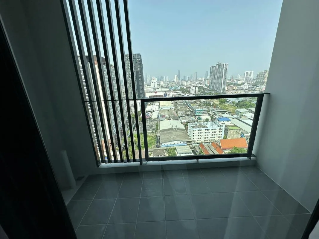 Property photos for Altitude Unicorn Sathorn - Tha Phra
