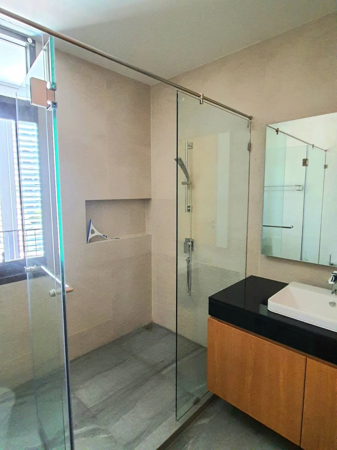 Property photos for Chern Residence