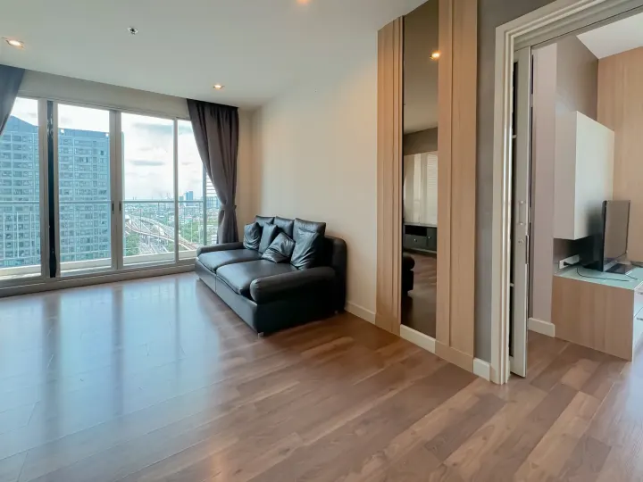 Property photos for The Room Sathorn - Taksin