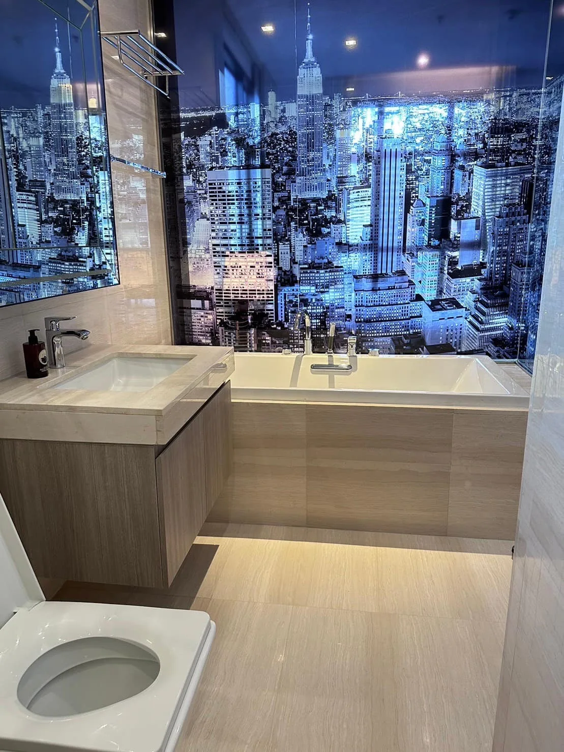 Property photos for The XXXIX by Sansiri