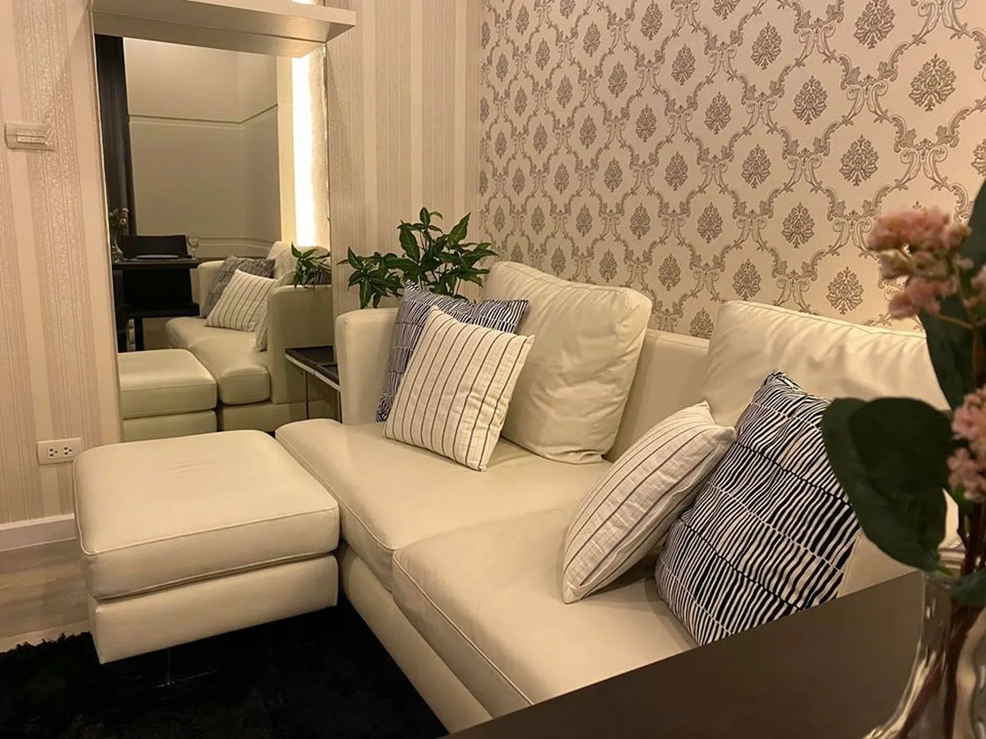 Property photos for Urbano Absolute Sathon - Taksin