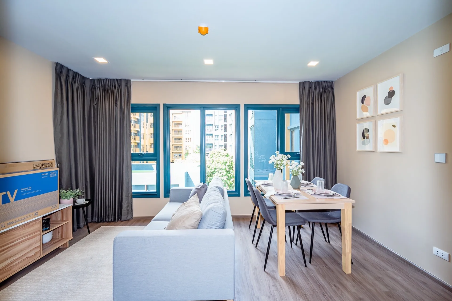 Property photos for THE BASE Sukhumvit 50