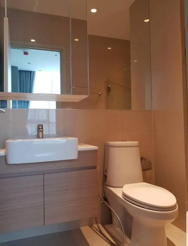 Property photos for Noble Revolve