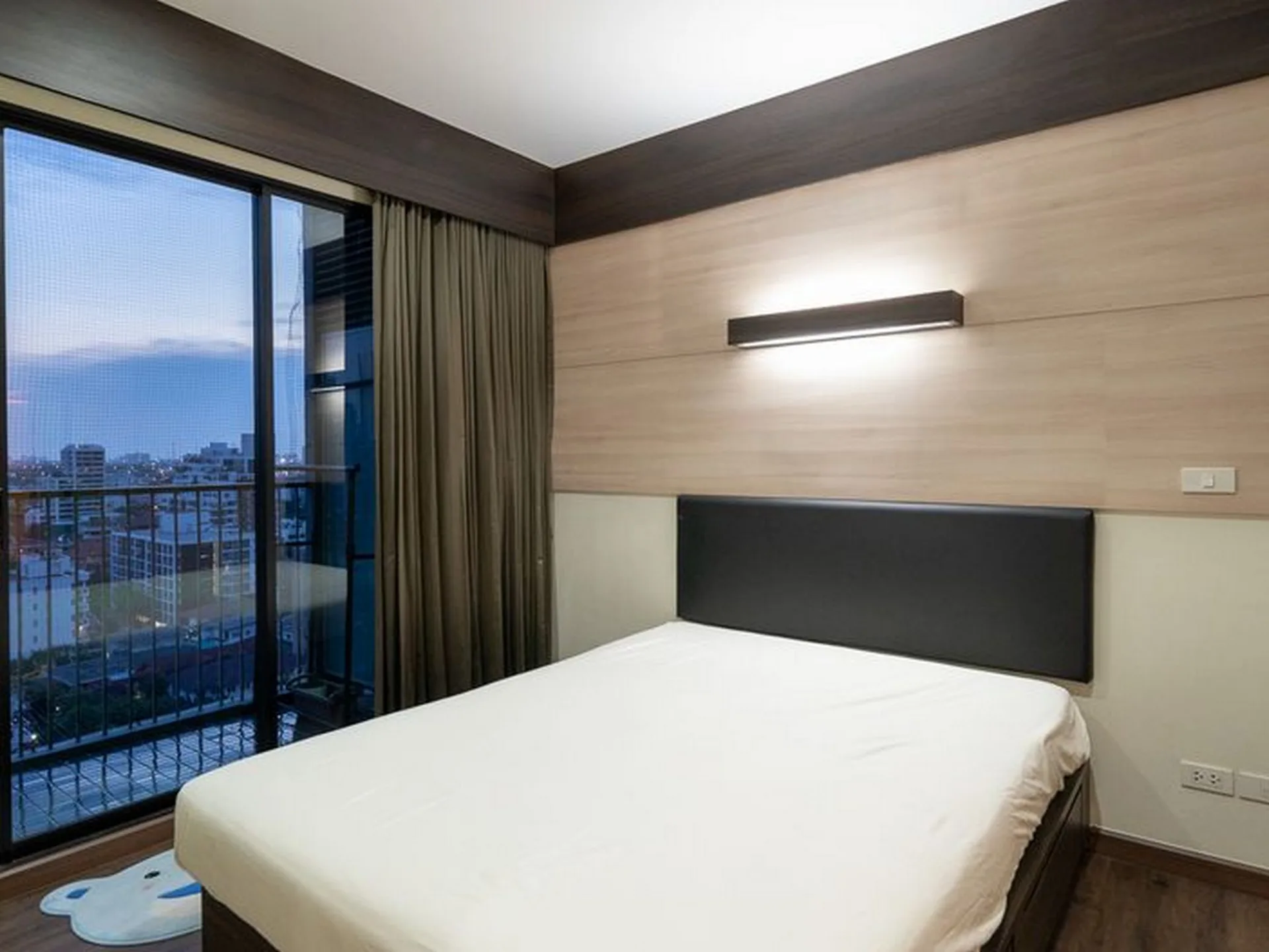 Property photos for Noble Reflex
