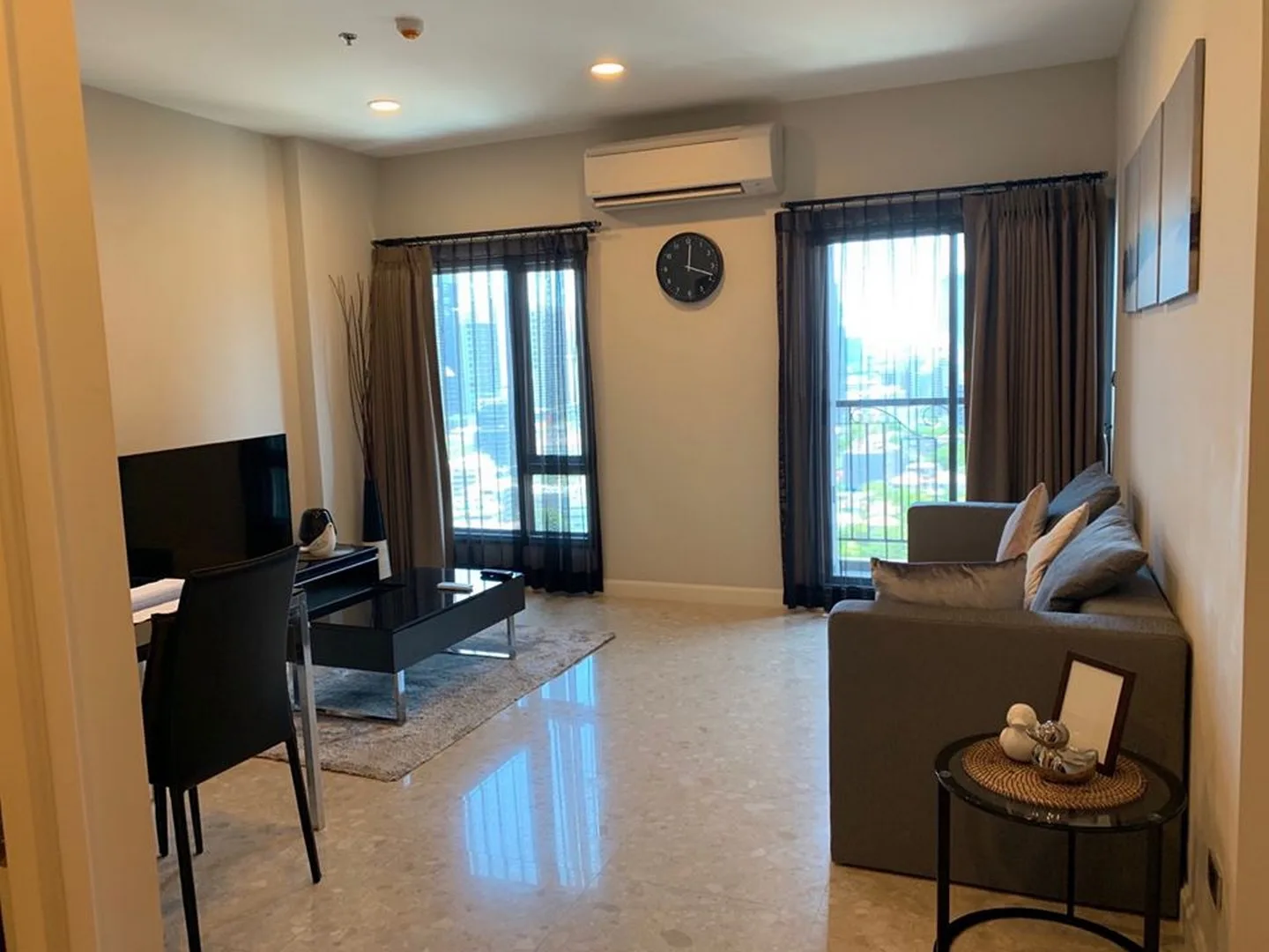 Property photos for The Crest Sukhumvit 34