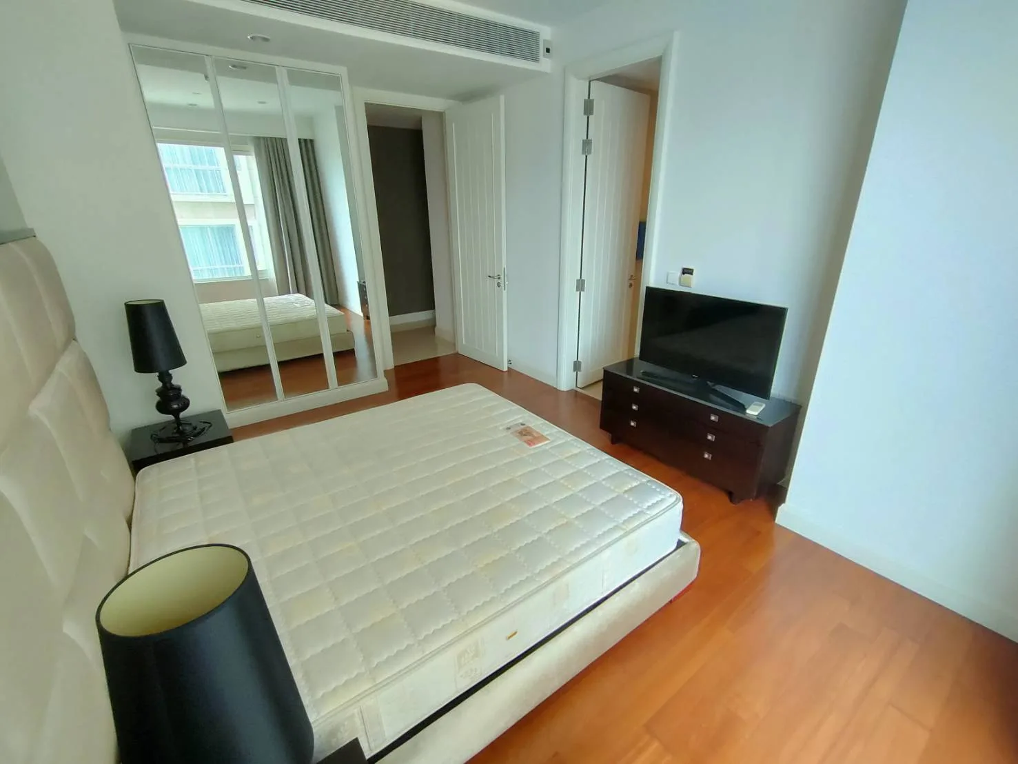 Property photos for Q Langsuan