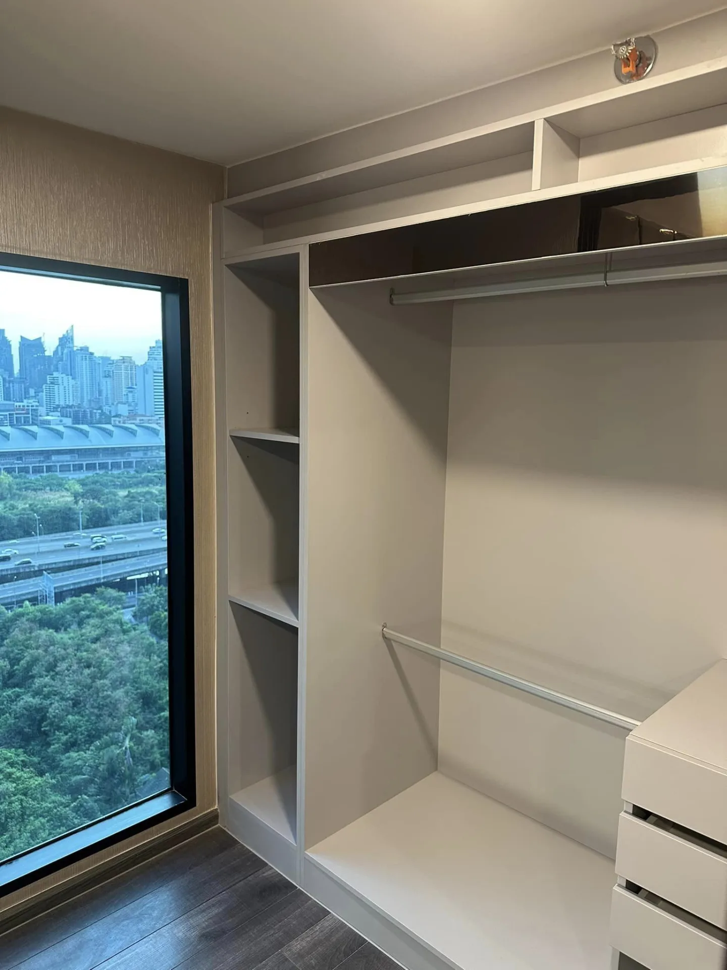 Property photos for KnightsBridge Space ??? Rama9