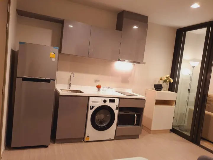 Property photos for Life Asoke Hype