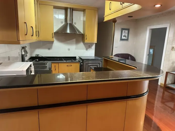Property photos for Baan Ploenchit