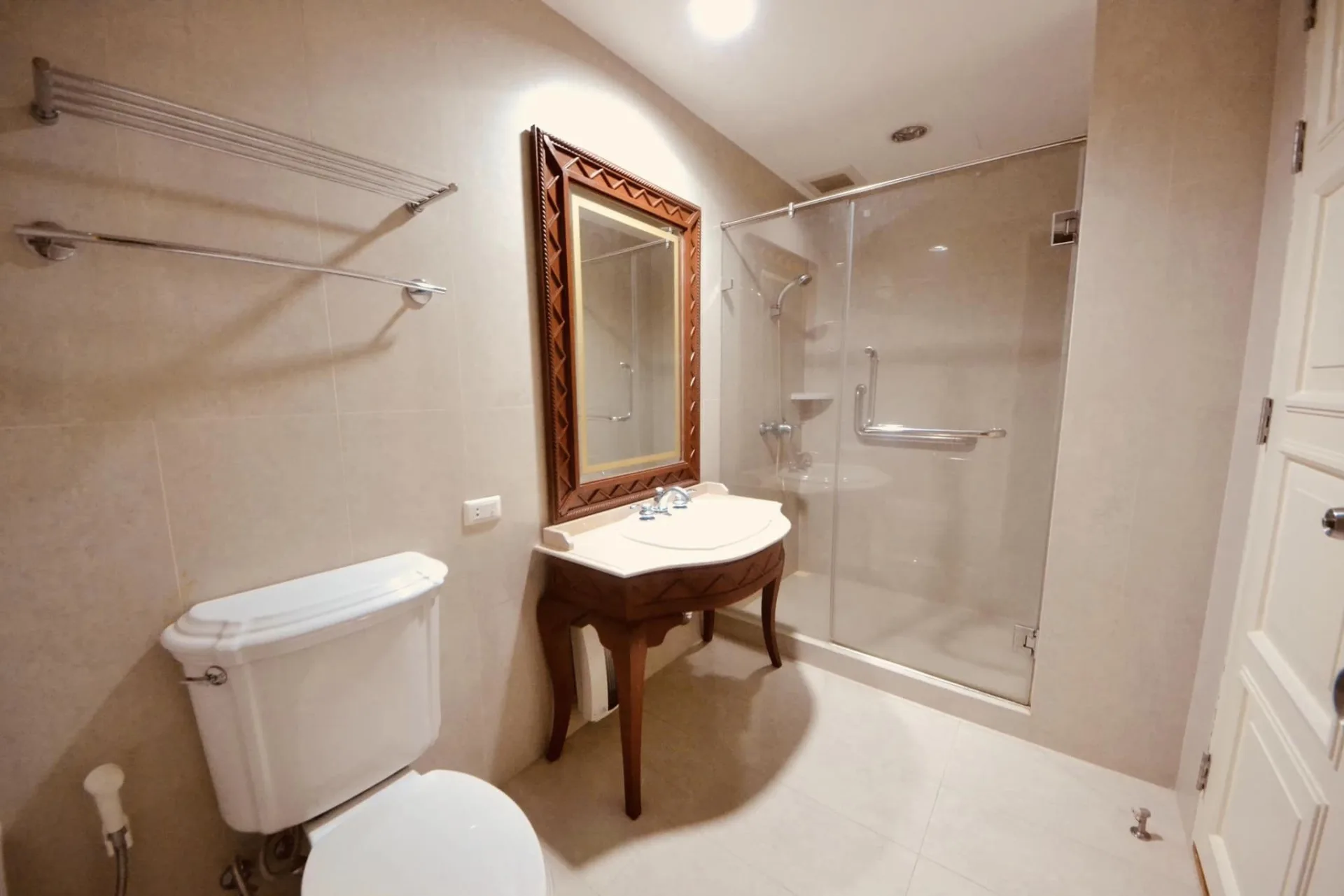 Property photos for The Bangkok Sukhumvit 43