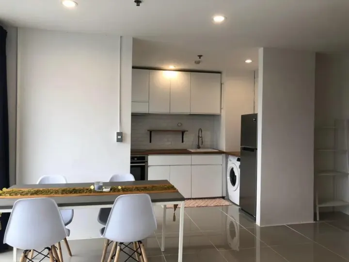Property photos for Icon I