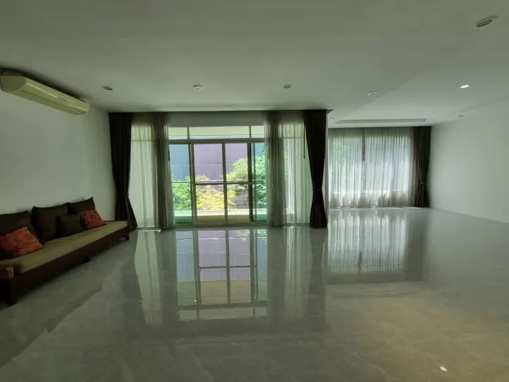 Property photos for The Verandah - Sukhumvit Soi 23