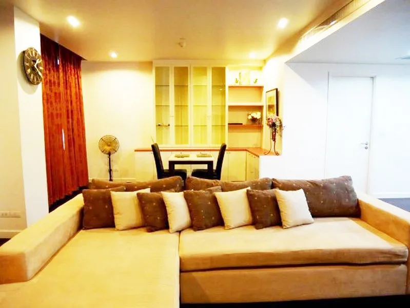 Property photos for MANHATTAN CHIDLOM