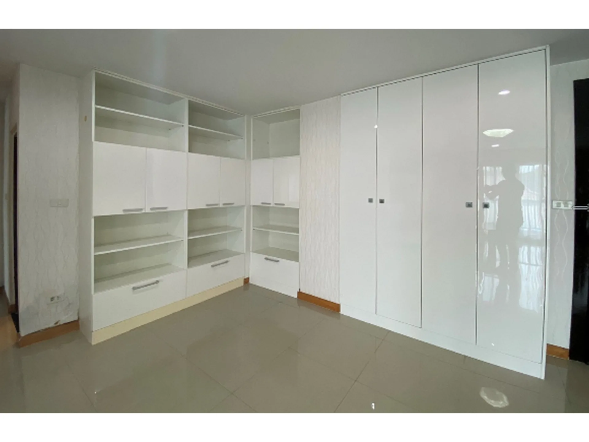 Property photos for Le Celeste Rama 9 - Srinakarin