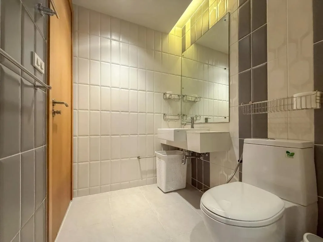 Property photos for Circle Condominium