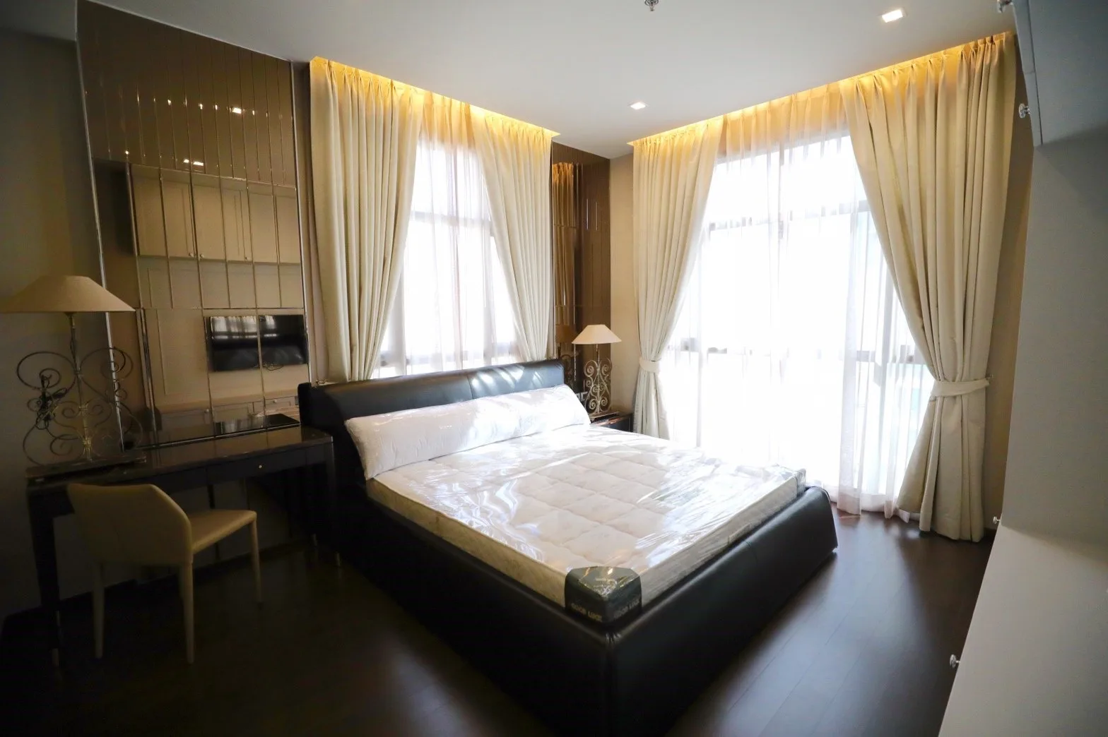 Property photos for The XXXIX by Sansiri