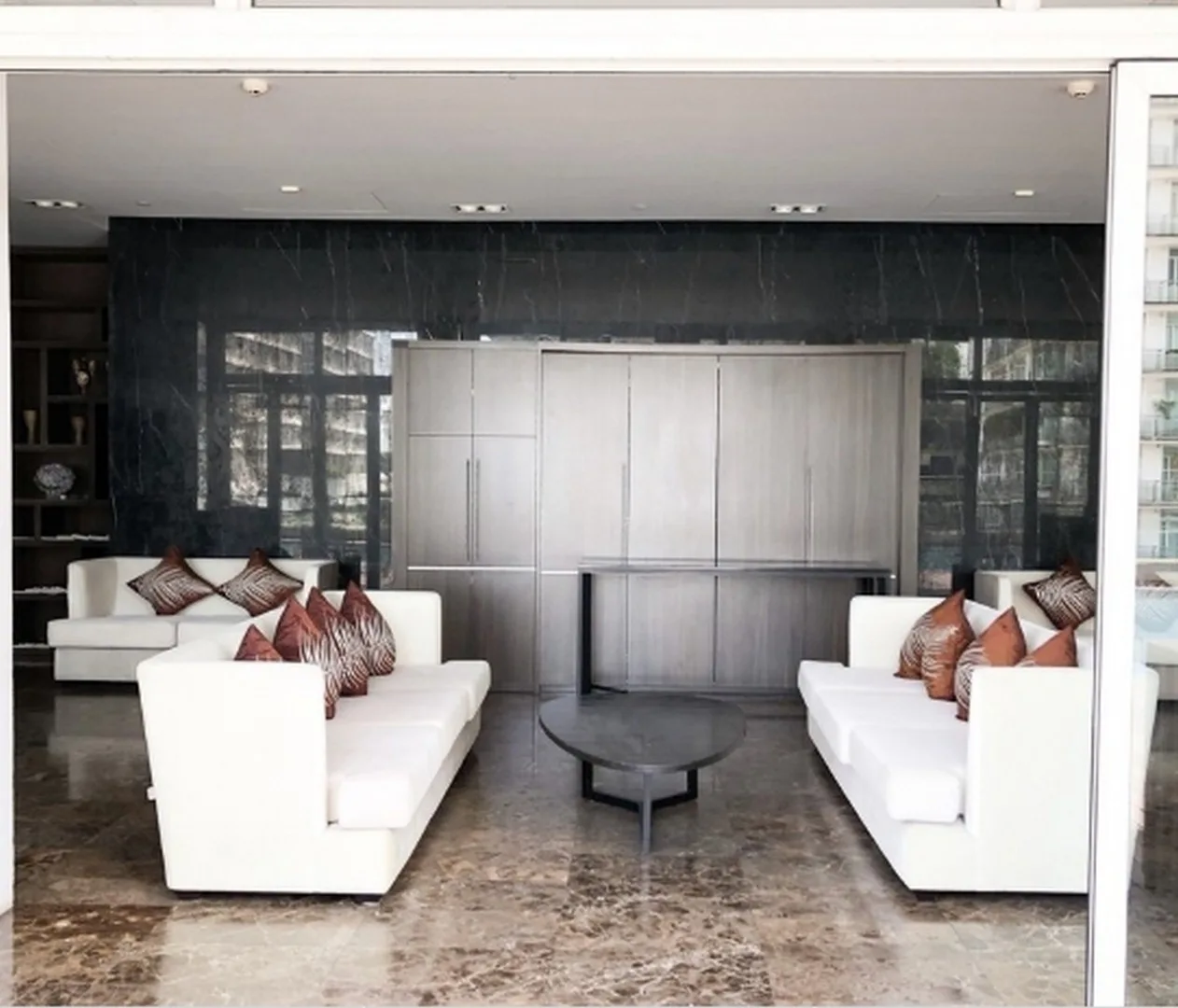 Property photos for Ivy Thonglor