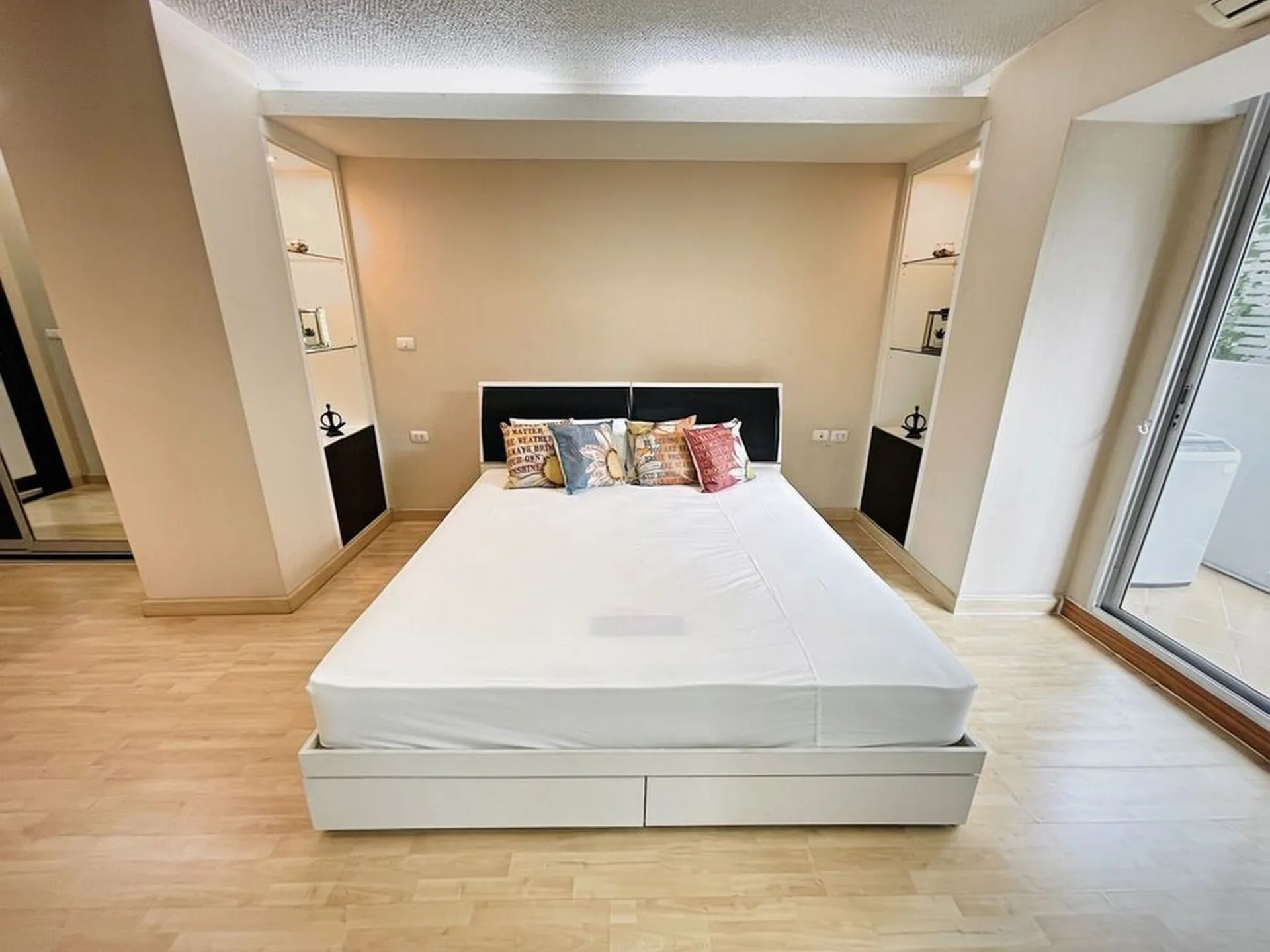 Property photos for The Waterford Sukhumvit 50 Onnut