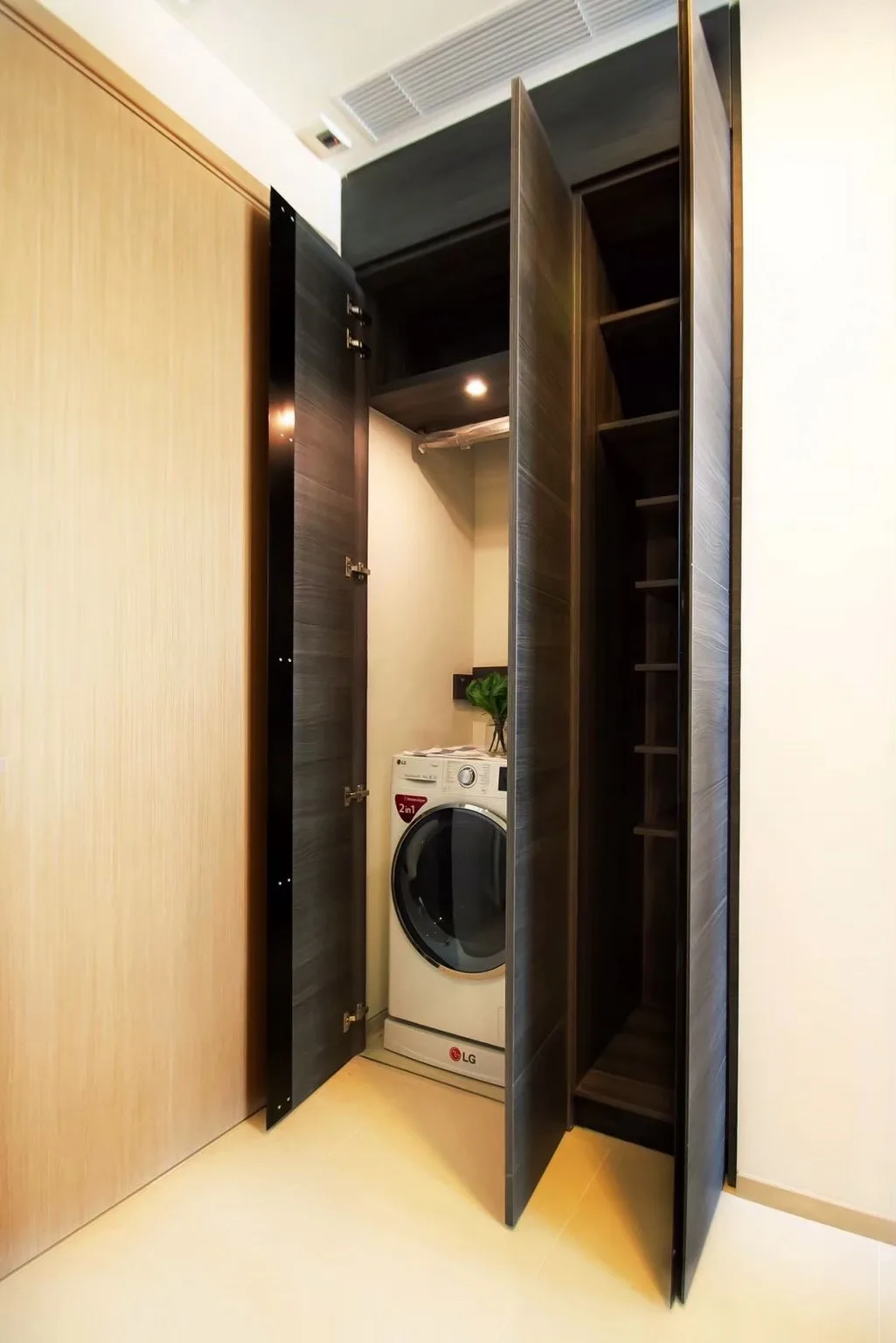 Property photos for The Esse Asoke