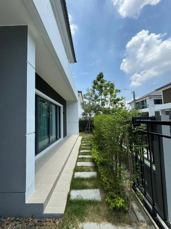 Property photos for Centro Phahol-viphawadee