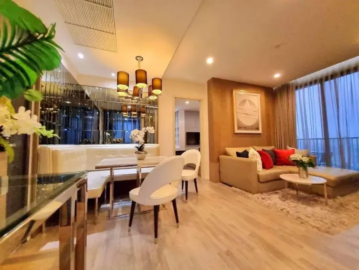 Property photos for The Room Sathorn - St.Louis